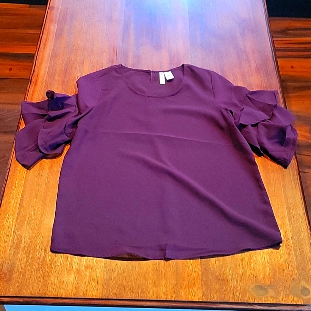 Women size Small Japna- Plum/Purple short sleeve with ruffles blouse